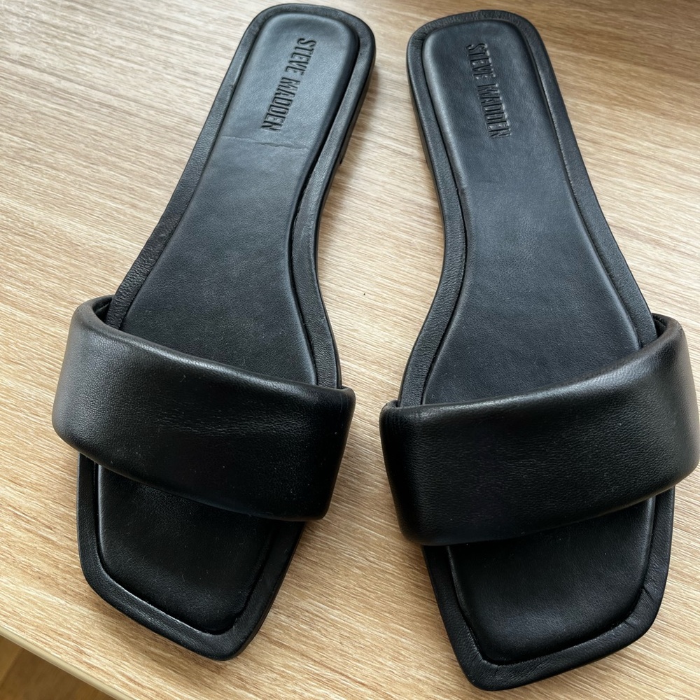 Steve Madden Lumina Black Leather Slide Sandals